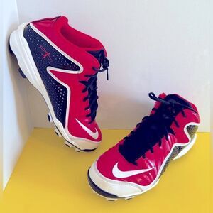 Nike Red and Black Sports Cleats